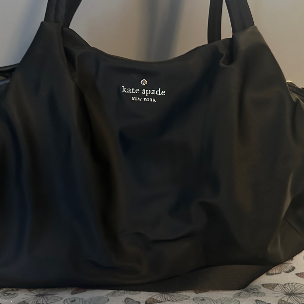 Kate Spade Black Tote Bag with Elegant Simplicity